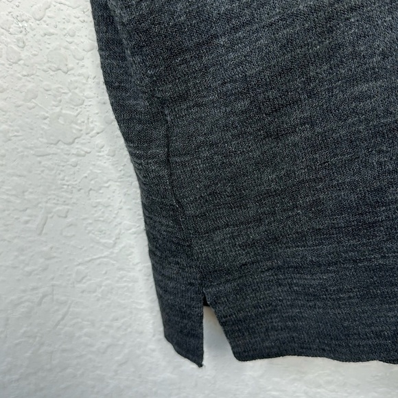 LOFT Cotton Blend Short Sleeve Top Size Medium - Picture 4 of 9